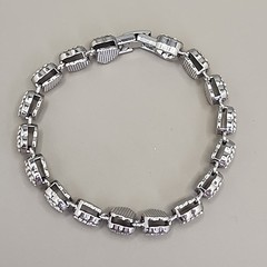 Vintage Heart Bracelet Pave Clear Rhinestones Silver Tone Linked 7.25″