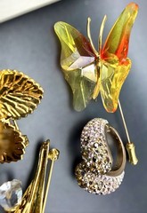 7 Piece Vtg SWAROVSKI Crystal Jewelry Lot Brooches Bracelet Stick Pin & Ring