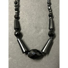 Vintage Czech Republic Faceted Glass Beaded Mourning Necklace 15″ Graduated