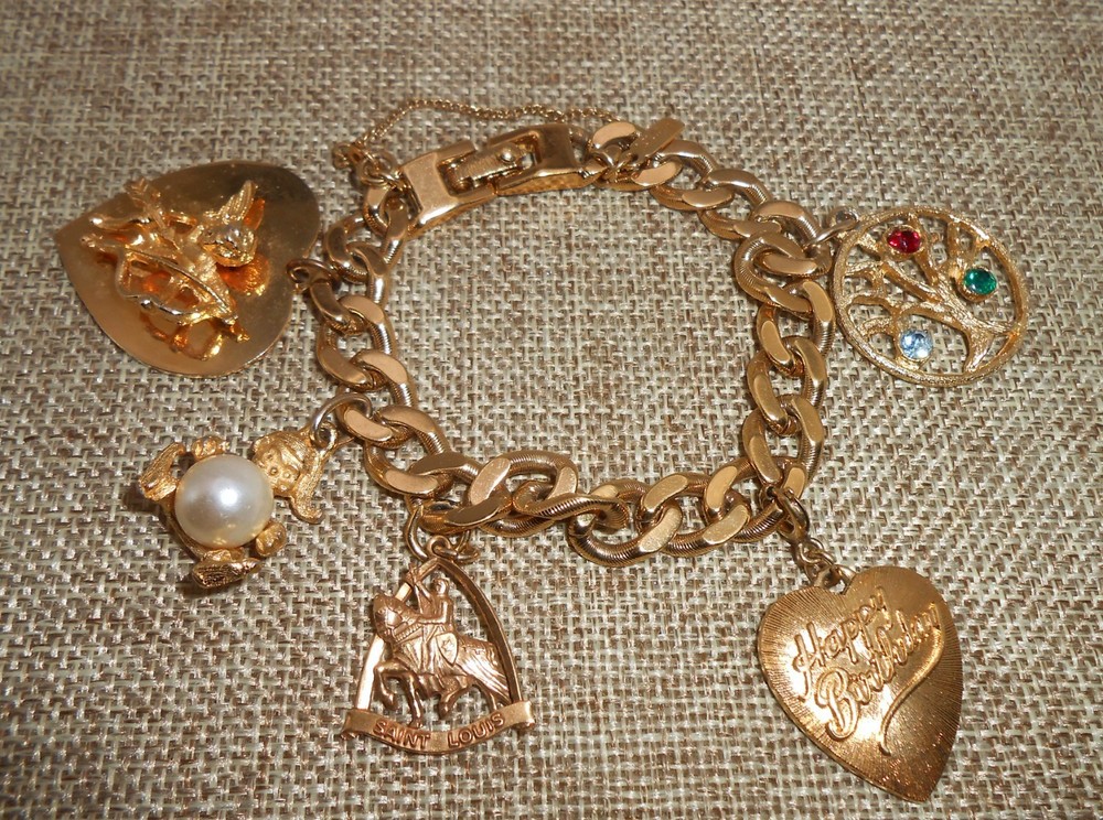 MONET Charm Bracelet & 5 Charms Birthday GF St Louis Family Tree Cupid Elf N30