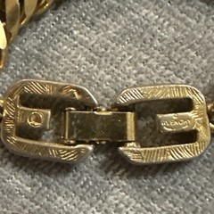 Givenchy Curb chain bracelet gold Plated 1980-1989 vintage “G” logo clasp Chunky
