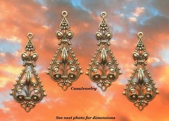 #0009 ANTIQUED GOLD OPEN FILIGREE TEARDROP W/TOP HANG RING – 4 Pcs