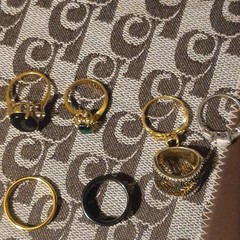 7pc Mixed Lot Rings Metal w/ Opal Stone – Gold, Silver & Black Colors Costume