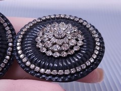 Vintage Jeff Lieb White Rhinestone Black Lucite Round Clip on Earrings