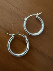 Beautiful Hoop earrings /Click On 0.5”Diameter,sterling silver New 2mm Width