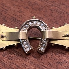 Victorian Brooch Pin 9K .375 Yellow Gold English Hallmarks Pearls Horseshoe
