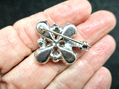 Vintage-1950’s LUCKY CHARM Silver Tone Four Leaf Clover Brooch