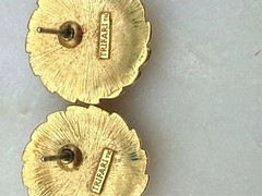 Vintage Trifari Stud Earrings Gold Tone Laurel Wreath Pink Cabochon Signed