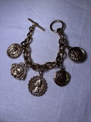 Chunky Vintage Erwin Pearl Gold-tone Charm Bracelet Trendy Jewelry 9”