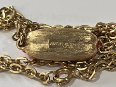 Vintage AVON 1975 ‘Put On The DOG’ HOT DOG in Bun Pendant Charm Chain Necklace