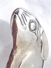 VINTAGE RETRO SIGNED H & H GLV STERLING RABBIT PIN BROOCH 1 1/4″ BY 1 7/8″
