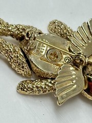 THE BEAR CLUB 24k Gold-Plated Pewter Teddy Bear Pin in Heart Shaped Box 1996