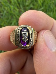 R High School Class Ring For Women