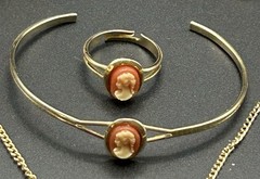 VTG Gold Tone Oval Cameo Jewelry Set Necklace Bracelet Ring Earrings for Child