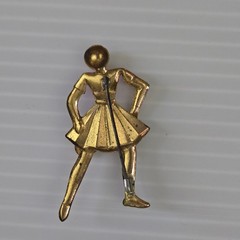 Vintage Gold Tone Enamel Tennis Player Figural Brooch Pin Red White Sports