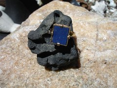 14K Gold Lapis Lazuli Signet Statement Ring Mid Century Deco two-tiered square 7