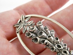 Vintage MASJ Maureen Ann Story Jones 1990 Silver Plated Pewter Foxglove Pin 9.2g