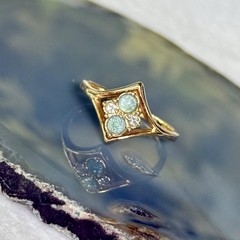 Vtg Avon Gold Tone 80’s Glowing Cabochon Sparkle Statement Ring LG Size 8.75 B