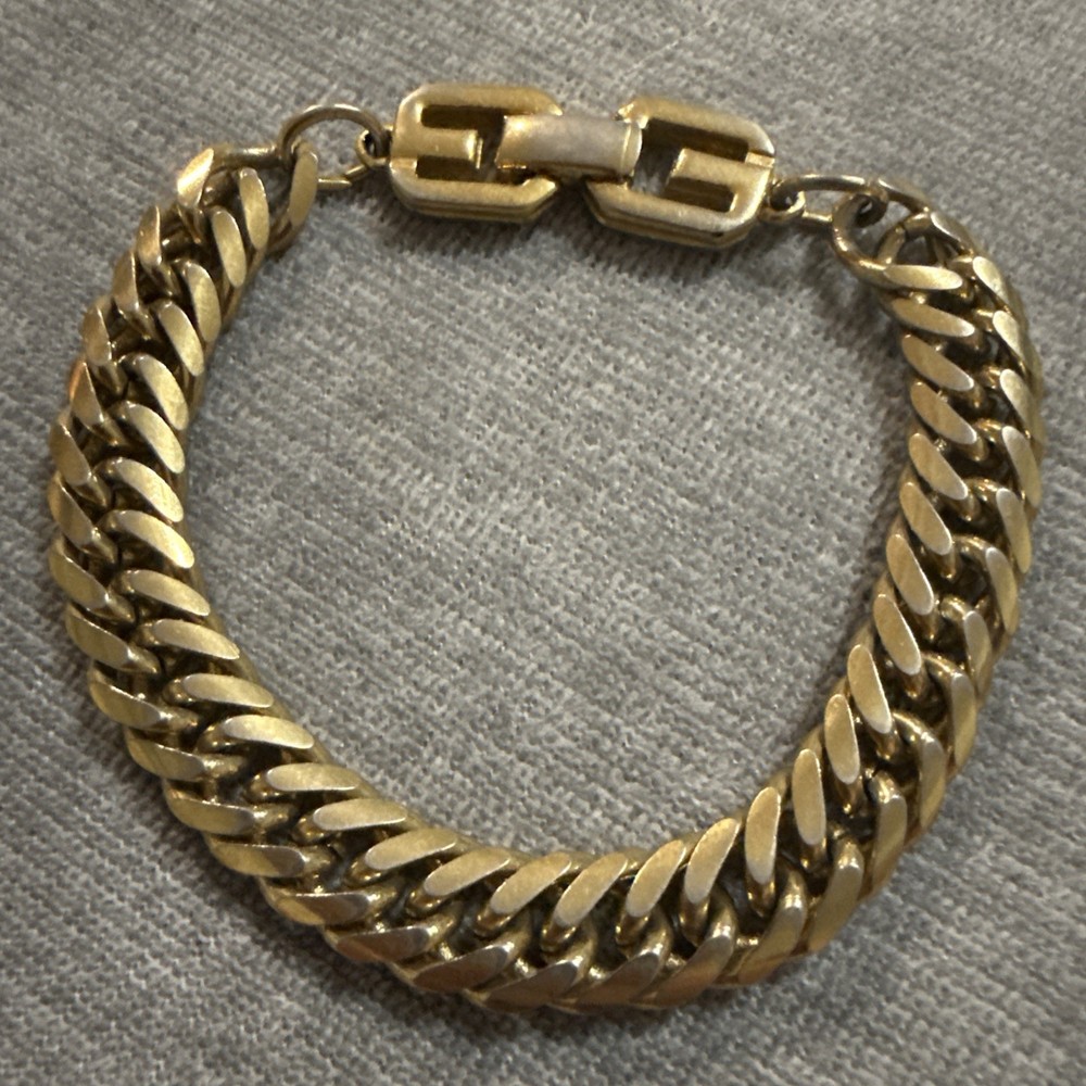 Givenchy Curb chain bracelet gold Plated 1980-1989 vintage “G” logo clasp Chunky