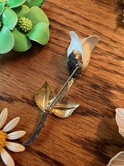 lot of 5 vintage enamel Metal flower brooches
