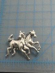 A-033 Vintage Silver Toned Double Galloping Horse Brooch Pin Jewelry