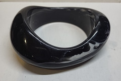 Vintage Black White Marbled Swirl Asymmetrical Lucite Chunky Bracelet 8″ Wrist