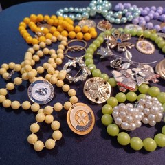 Estate 1 lb. of Mixed Jewelry Lot Vintage-Modern – Good Condition