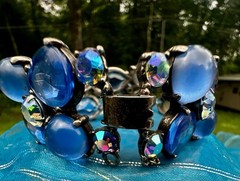 Vintage 7” Blue Rhinestone & Cabochon Stones Large Floral 5 Flowers Bracelet