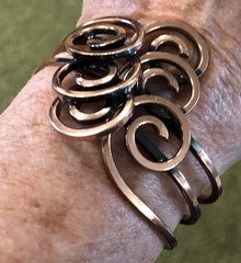 VTG 1950-60’ Artisan Signed Rame Copper Hinged Clamper Bangle Statement Bracelet