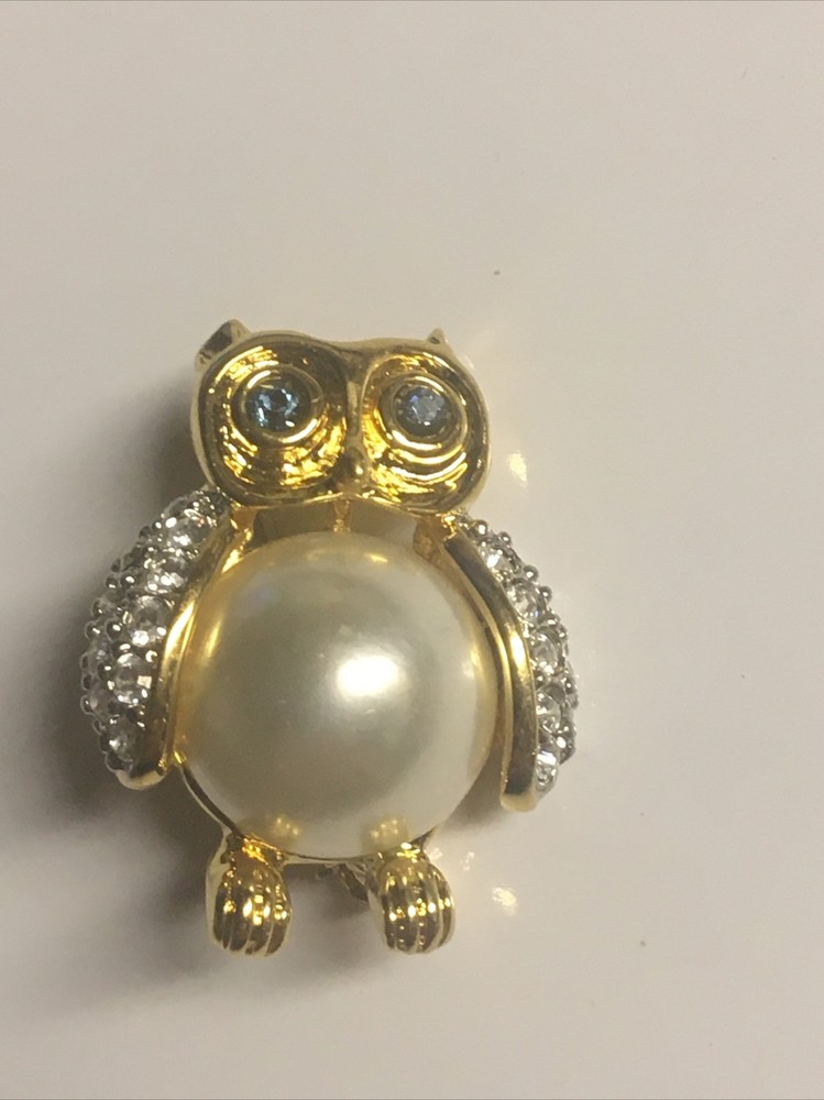 Vintage Small Owl Brooch Pin Novelty Gold Plated Rhinestone Blue Eyes