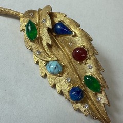 Vintage Brooch Leaf Cabochon Stones Colorful Ornate Goldtone Unsigned