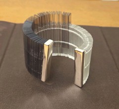 VINTAGE MODERNIST ACRYLIC PLEXIGLASS ASYMMETRICAL BRACELET