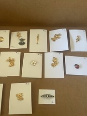 Vintage Brooch Pin Lot Of 26 Unique Brooch For Any Occasion Fast Shipping!