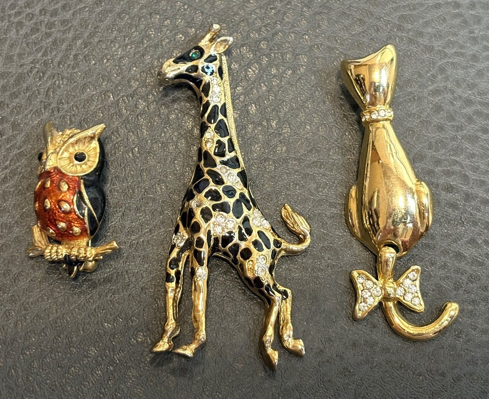 VTG CRAFT Giraffe Lot Of 3 Cat Owl Brooch Pin Gold Tone Black Enamel Rhinestone