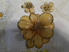 Vtg 60’s MOD Lot of 6 Enamel FLOWER POWER Flower Pin & Earring Sets Earrings