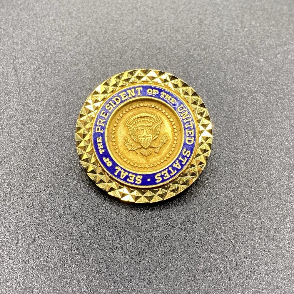 Seal Of The President Of The United States Brooch Gold Tone
