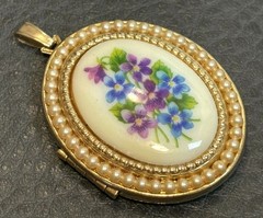 Vintage Large 2” Avon Violet Flower Bouquet Faux Seed Pearl Cameo Locket Pendant
