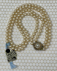 Vintage Signed KYOTO CULTURA “PEARLS” with Original Tag