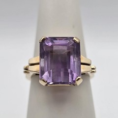 Vintage 14K Yellow Gold Emerald-Cut Amethyst Mid-Century Style Ring Size 5.25
