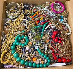 3 Lbs Jewelry Unsearched Huge Lot Vtg Vintage & New Junk & Wear Resell Tangles
