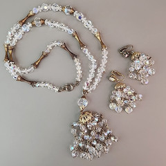 Vintage AB Glass Beaded Tassel Necklace Earrings Set Gold Tone Bar Links 26″