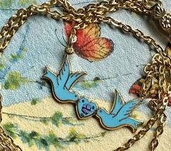 Sarah coventry Vintage Necklace Guilloche Blue Bird Enamel Rose Girl NOS #1181C