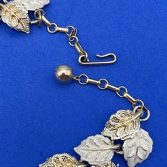 Vintage Leaf Link Necklace Gold Tone White Enamel Textured Choker MCM 16″