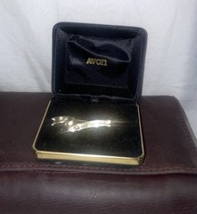 Avon 1984 Presidential Award Pendant- Ribbon Style Gold Toned With A Pearl