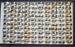​1lb Vintage to Modern Costume Jewelry Lot Estate Mix Wearable Pieces Mystery