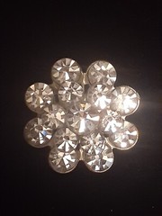 Vintage fauceted rhinestone cluster round Silvertone brooch/pin