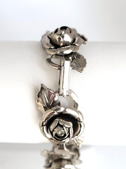 Vintage 3D Rose Linked Chain Bracelet Rhinestone center Stainless Steel 7.25″