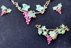 Richard Kaish Purple Green Bronze Wine Grape Vine Necklace Brooch Earrings Set