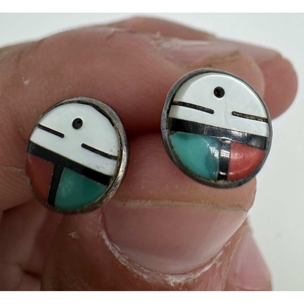 VINTAGE SOUTHWEST N A SUN FACE POST EARRINGS ZUNI STERLING