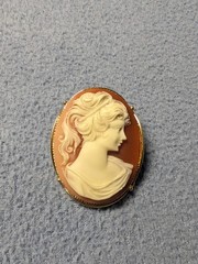 Vintage Cameo Brooch. 1.75″